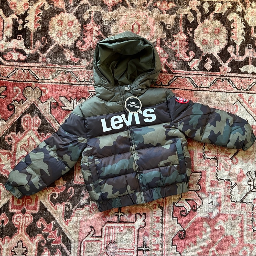 Kids Levi’s puffy waterproof coat